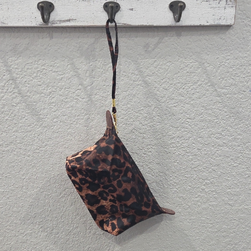 Leopard Print Wristlet Clutch